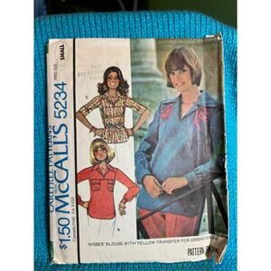 McCalls Sewing pattern 5234 blouse pullover top wingtip collar 1970s